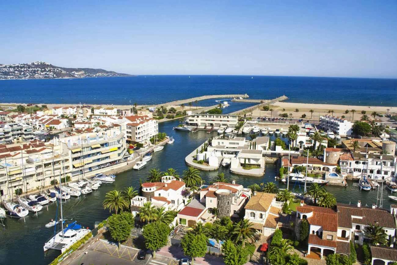 Global Immo 3289 Port Thalassa Roses Exterior foto
